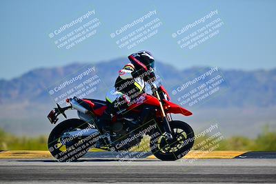 media/Mar-25-2024-Moto Forza (Mon) [[8d4319bd68]]/4-Novice Group/Session 2 (Turn 9 Side)/